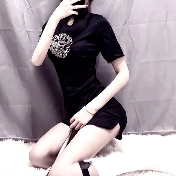 白衣怪客